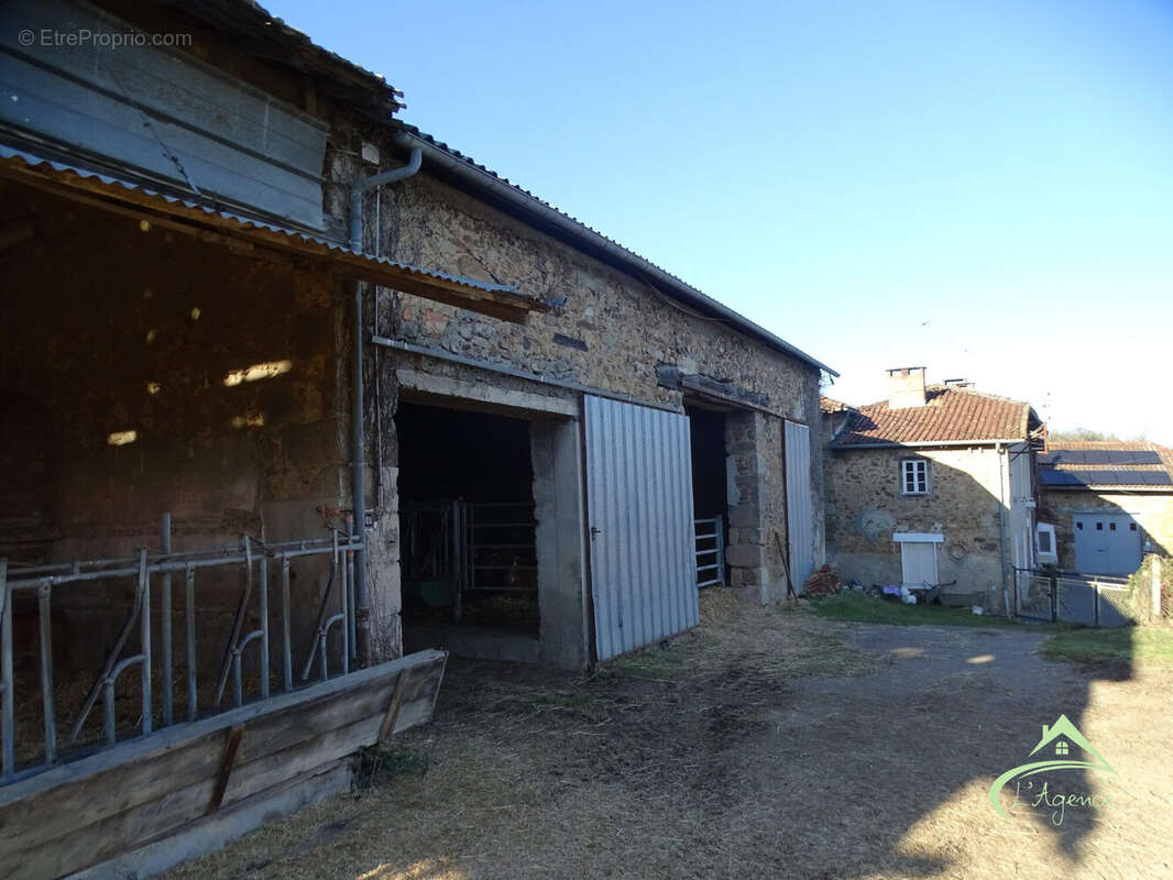 Maison à SAINT-VICTURNIEN