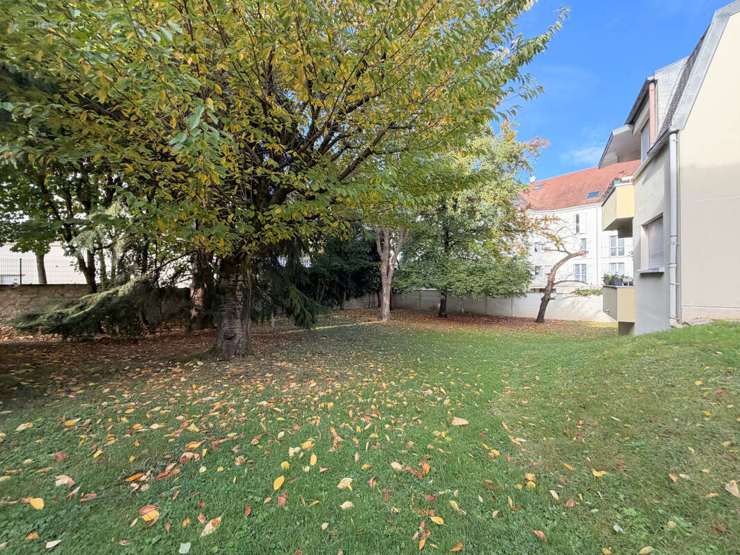 Appartement à RUEIL-MALMAISON