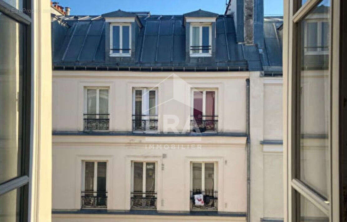 Appartement à PARIS-11E
