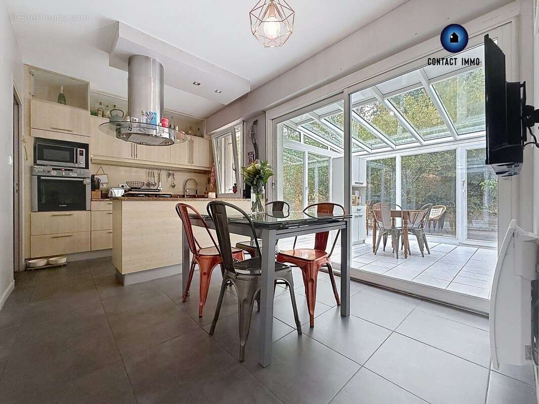 Maison 196 m² à Brive-La-Gaillarde  - photo 3