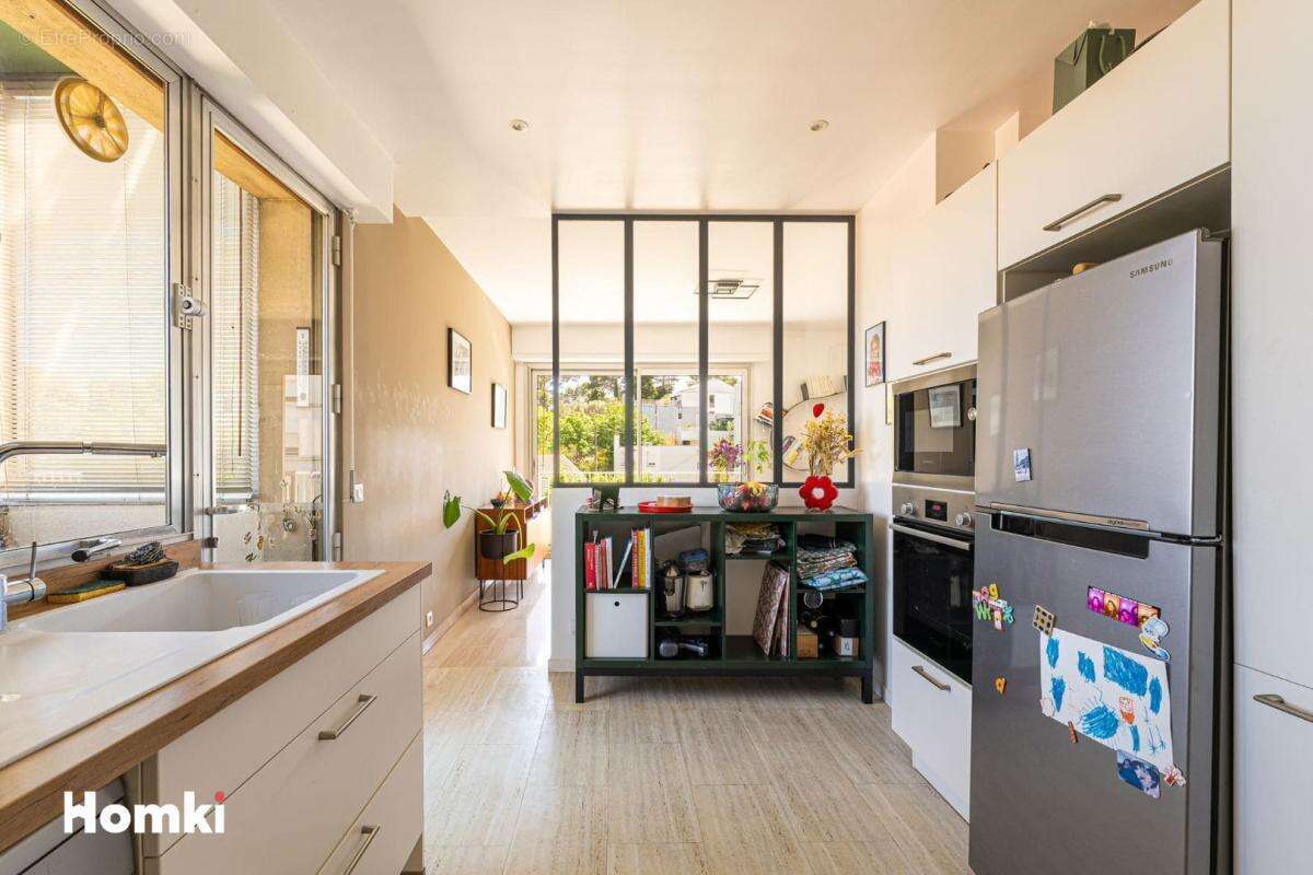 Appartement à MARSEILLE-8E