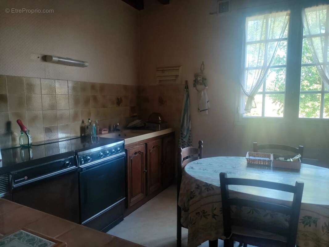 Maison 69 m² à Champagnac-La-Riviere  - photo 4