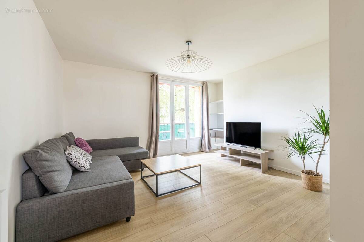 Appartement à ANNECY-LE-VIEUX