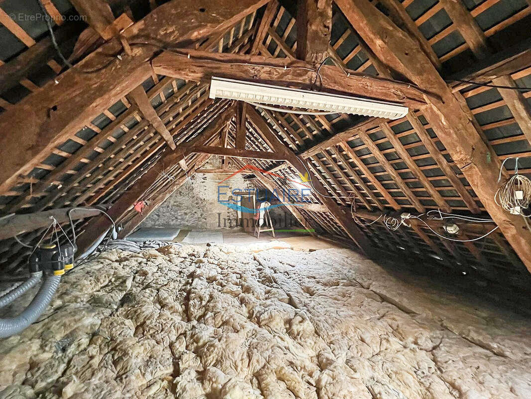 Maison 153 m² à Besne  - photo 8