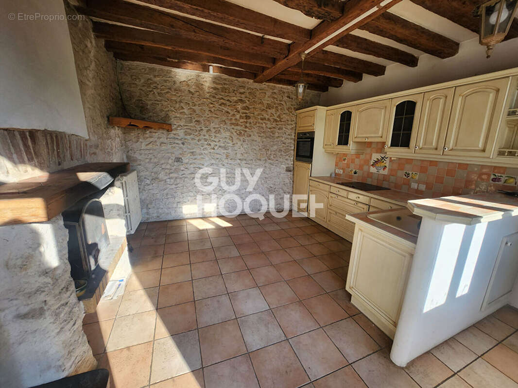 Maison à CHENOISE
