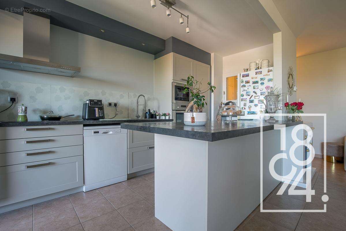 Appartement à MARSEILLE-14E