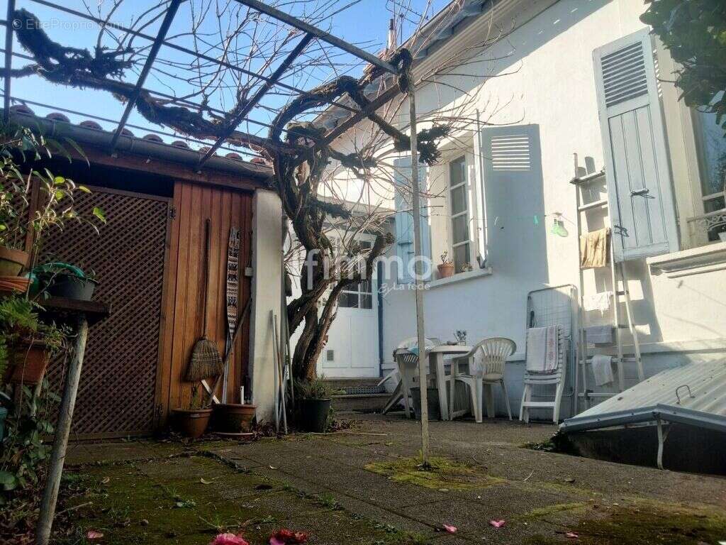 Maison à VIC-EN-BIGORRE