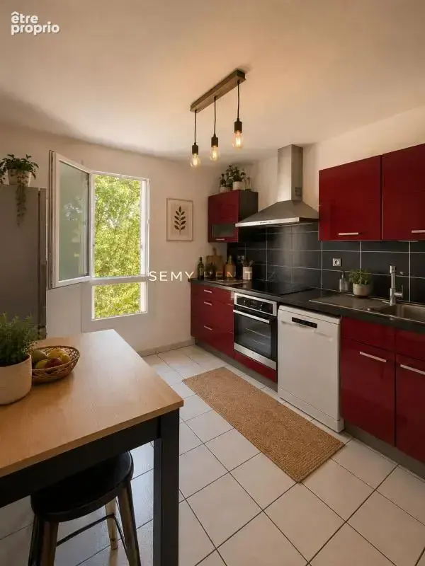 T4 en duplex de 93 m² avec garage - photo 4