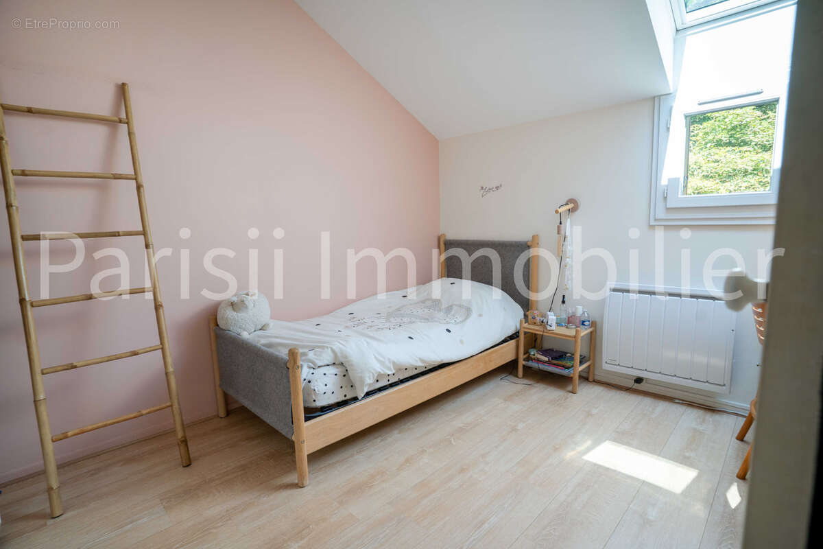 Appartement duplex - 5 pièces - 110,73m2 - Secteur val d'or - Cormeilles-en-Parisis - photo 16