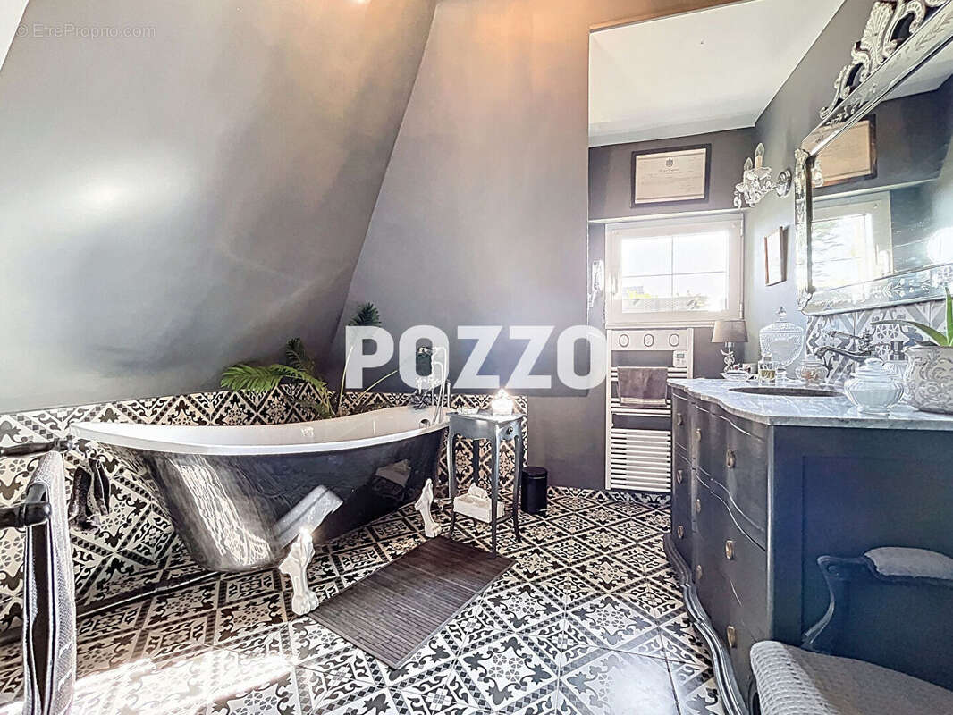 Maison à SAINT-PAIR-SUR-MER