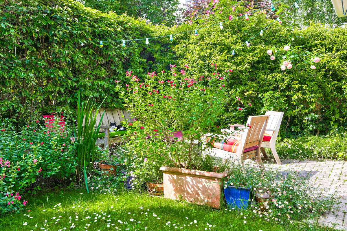 Appartement 75 m² à Paris-10e  - photo 3