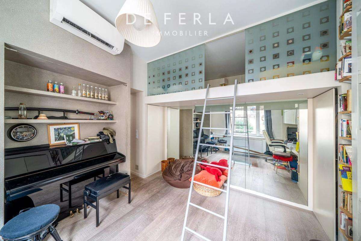 Appartement à PARIS-5E