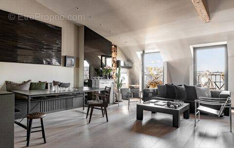 Appartement à PARIS-1E