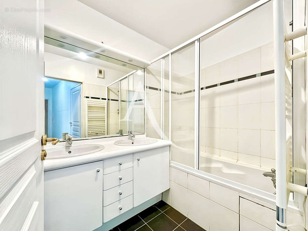 Appartement à SAINT-CYR-L'ECOLE