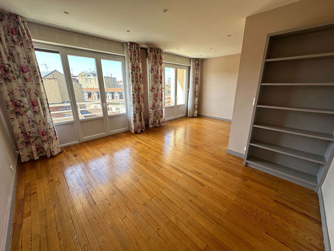 Appartement Roanne 4 pièce(s) 109.1 m2 - photo 5