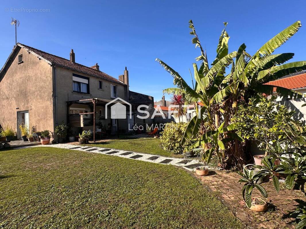 Photo 1 - Maison à LE MAY-SUR-EVRE