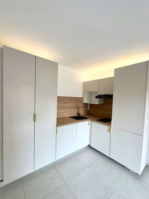 Nice  - bas riquier - studio - balcon - renove - photo 4