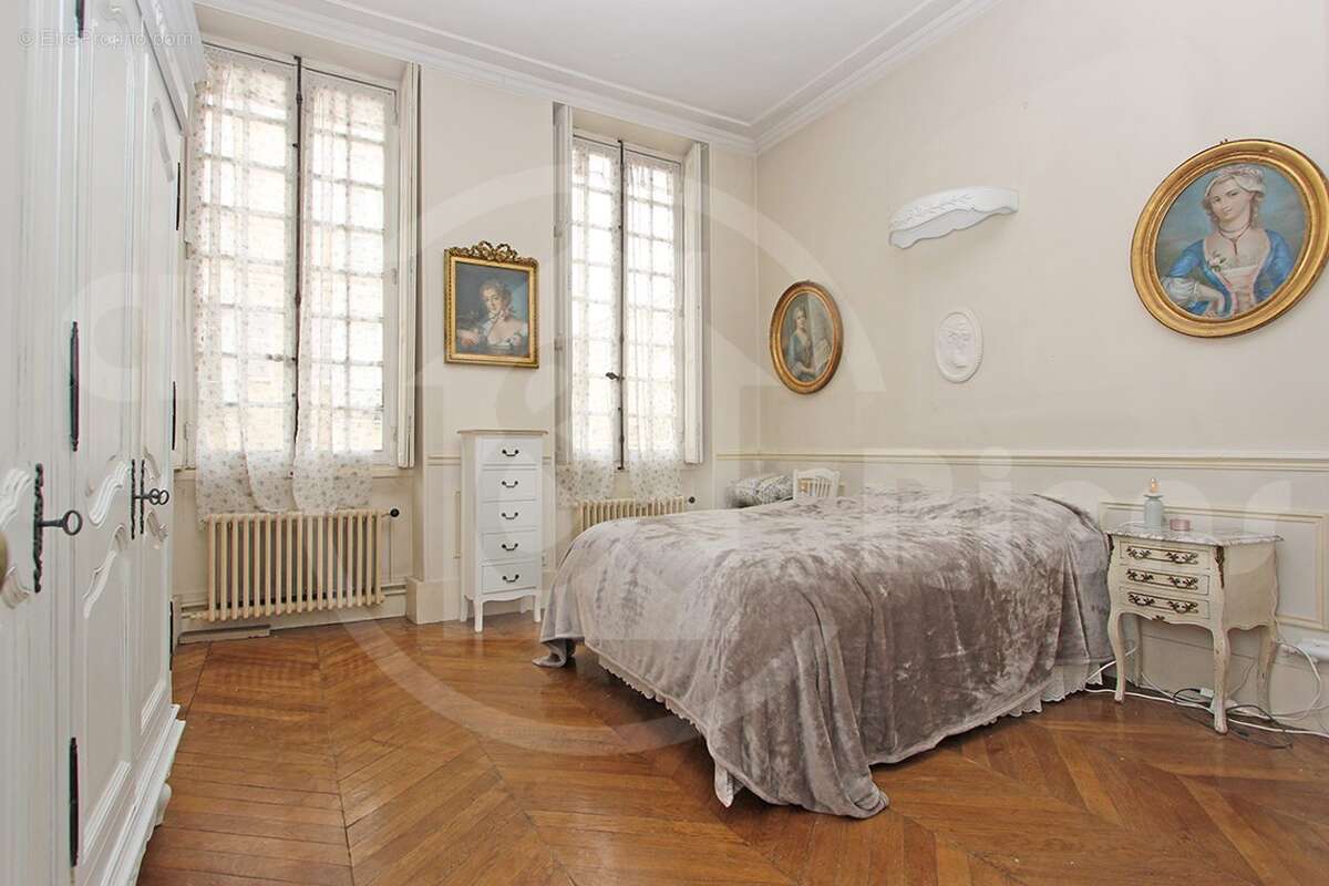 Appartement à VERSAILLES
