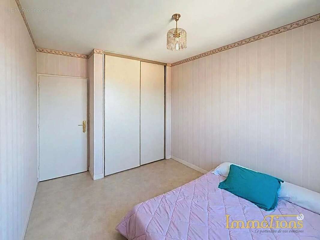 Appartement à ROMANS-SUR-ISERE