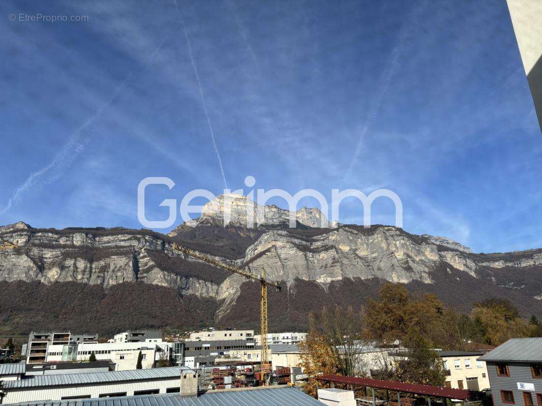 Appartement à CROLLES