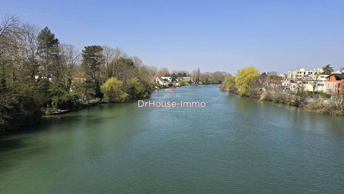 Appartement à SAINT-MAUR-DES-FOSSES