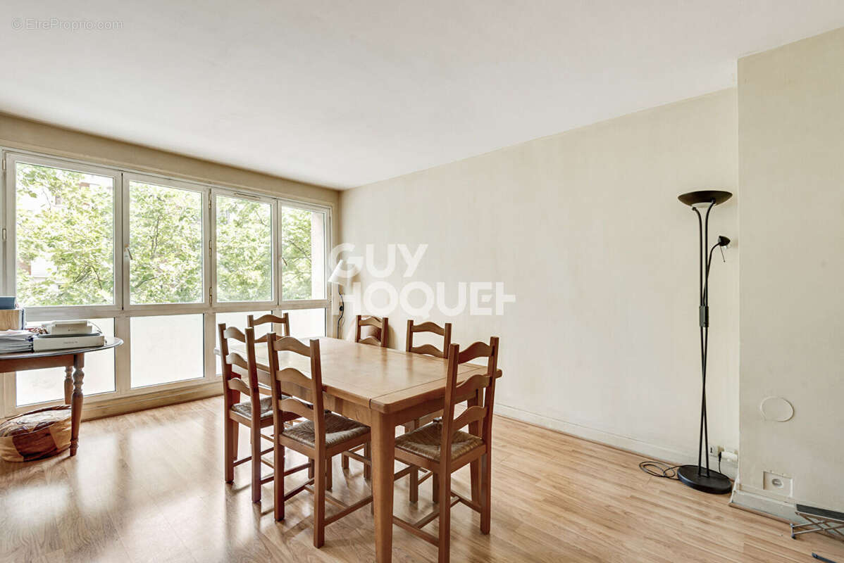 Appartement à MONTROUGE