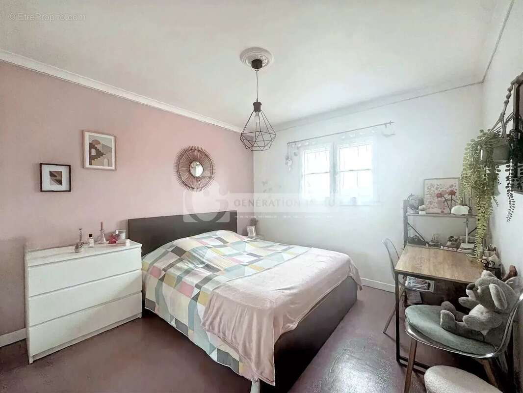 Maison à SAINT-MARTIN-DE-CRAU