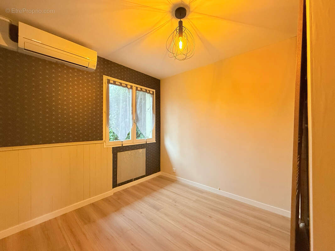 Maison à SAINT-DOULCHARD