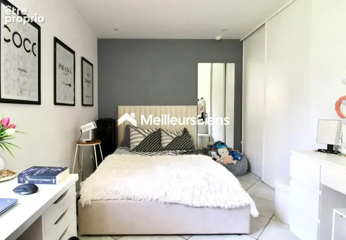 Maison de plain-pied 175 m2 avec piscine et dépendances - photo 9