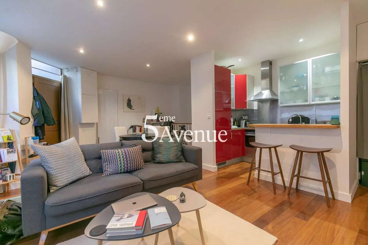 Appartement à PARIS-11E