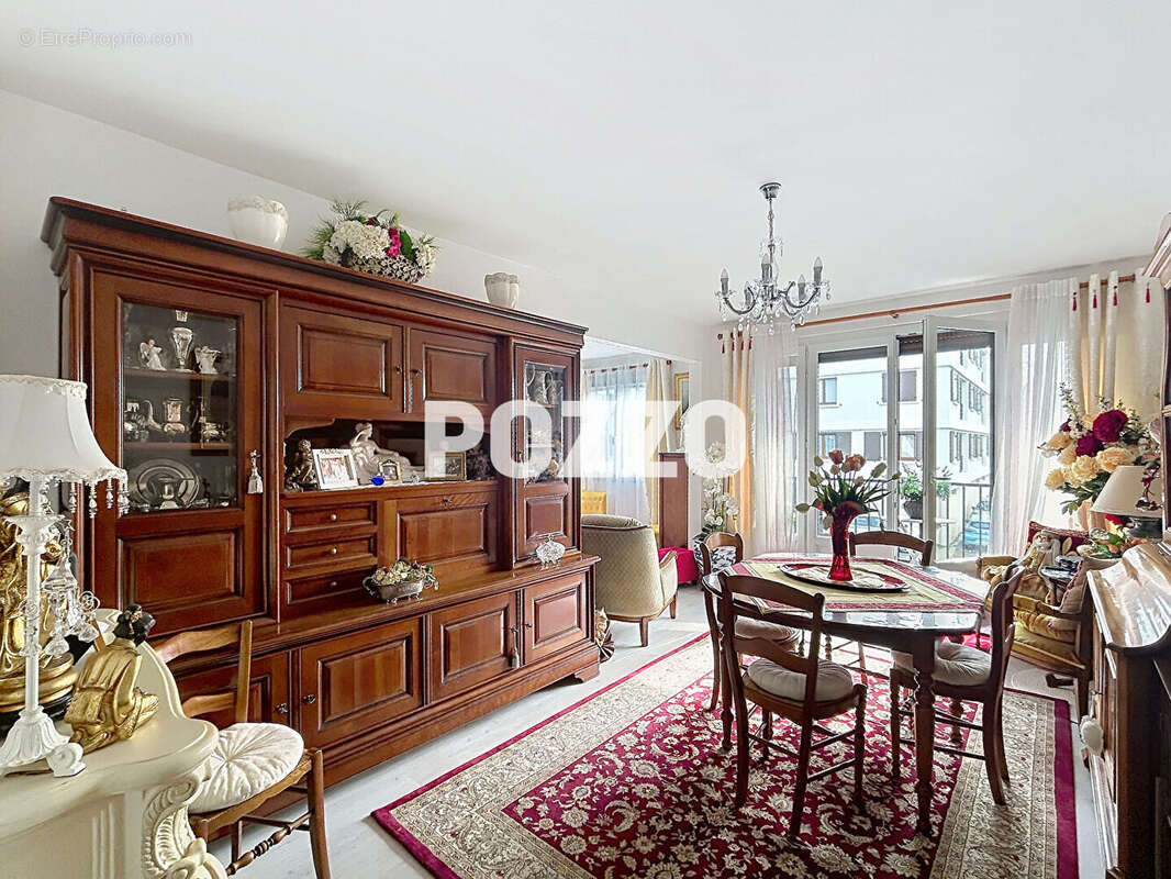Appartement à DONVILLE-LES-BAINS
