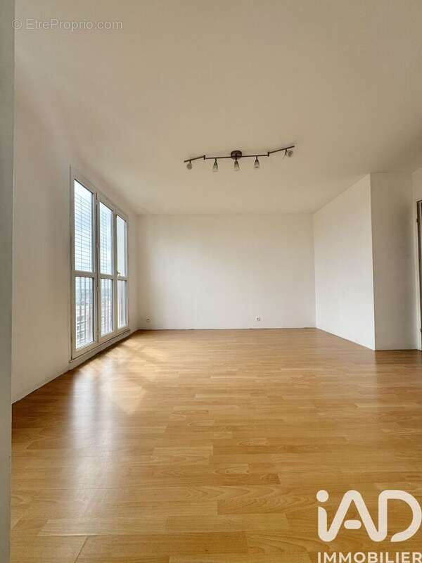 Photo 2 - Appartement à LES ULIS