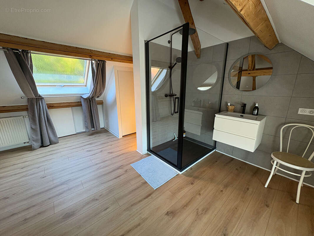 Maison à FONTAINE-LE-PORT