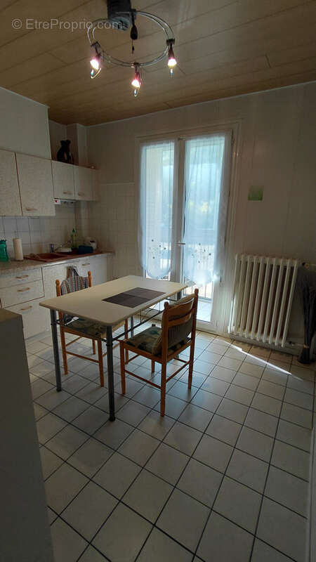 Appartement à BOURG-SAINT-ANDEOL