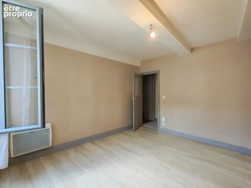 Immeuble de rapport avec T2 loué, T4 libre et garage à Pavie. Idéal investisseur - photo 10
