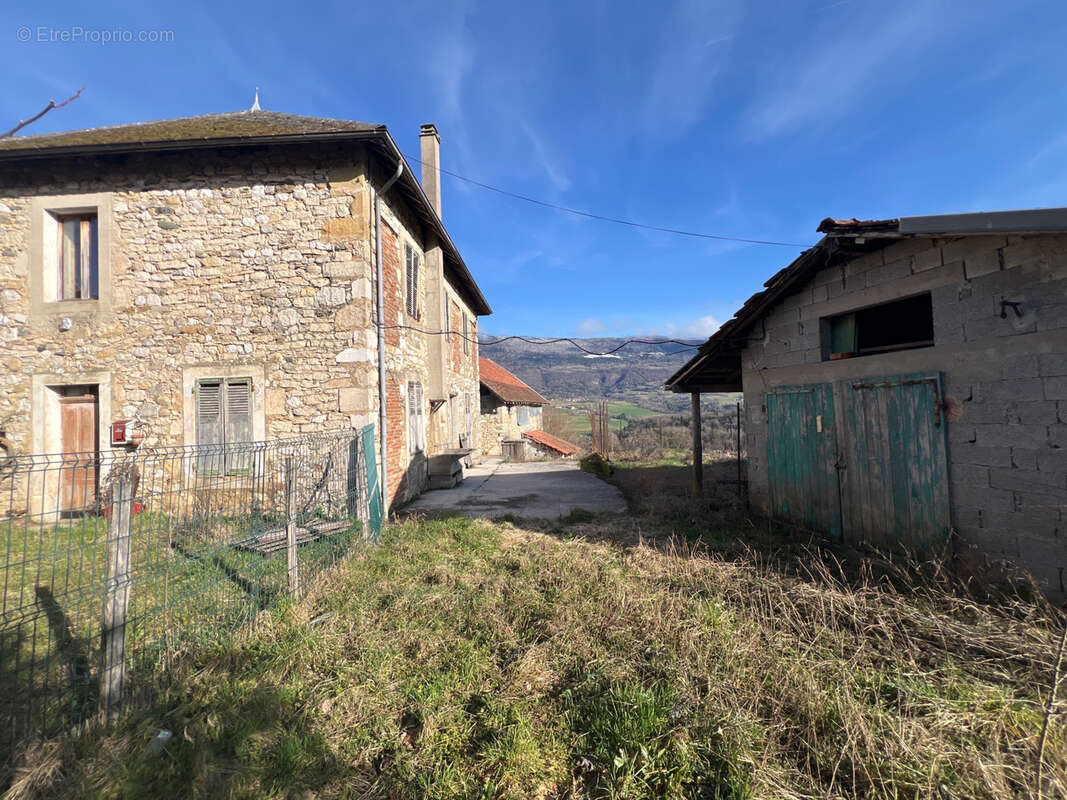 Maison à LA CHAPELLE-SAINT-MARTIN