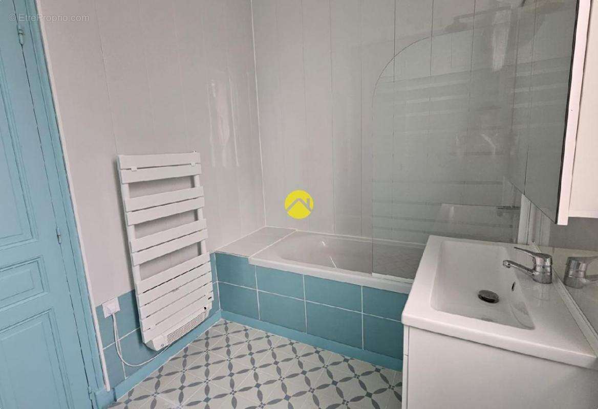 Maison à NERIS-LES-BAINS