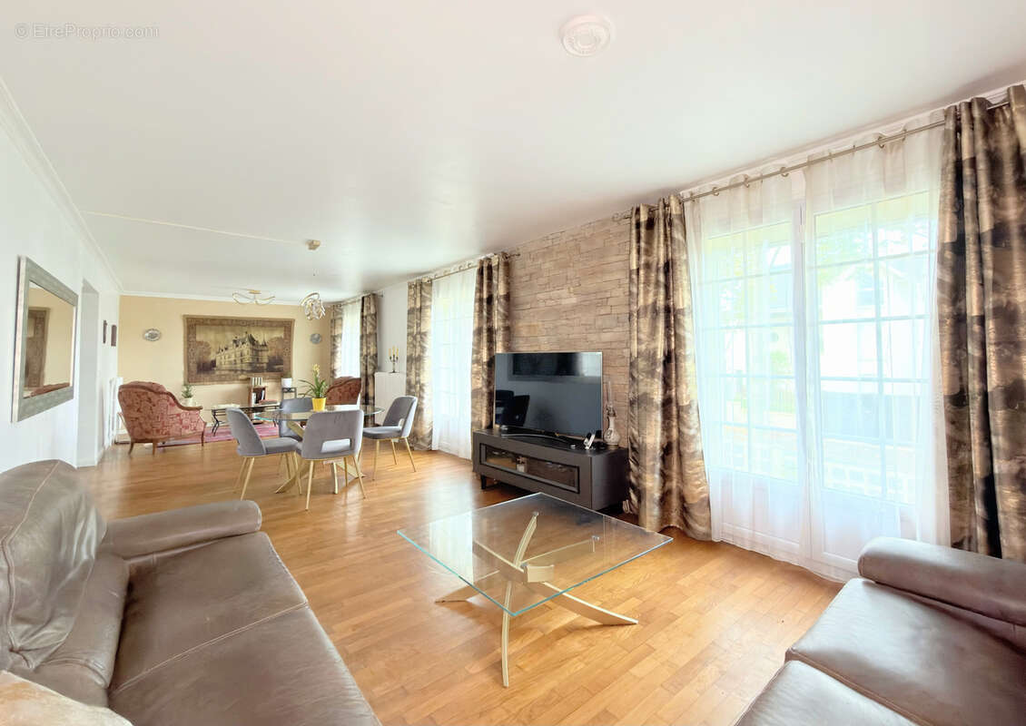 Maison à RUEIL-MALMAISON