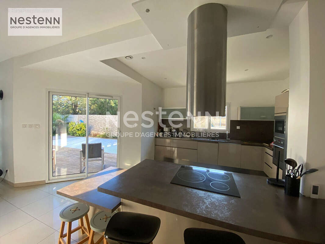 Maison à LA CHAUSSEE-SAINT-VICTOR