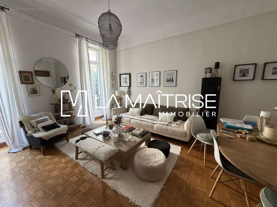 Appartement 70 m² à Marseille-6e  - photo 2