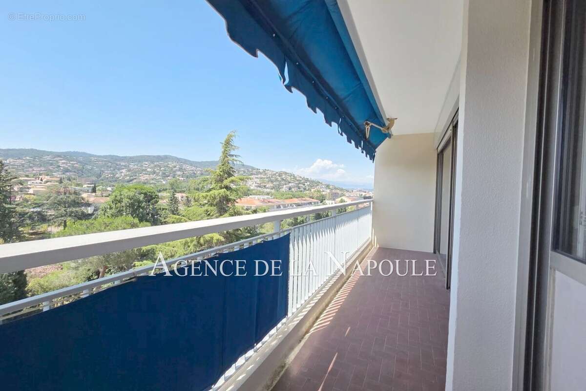 Appartement à MANDELIEU-LA-NAPOULE