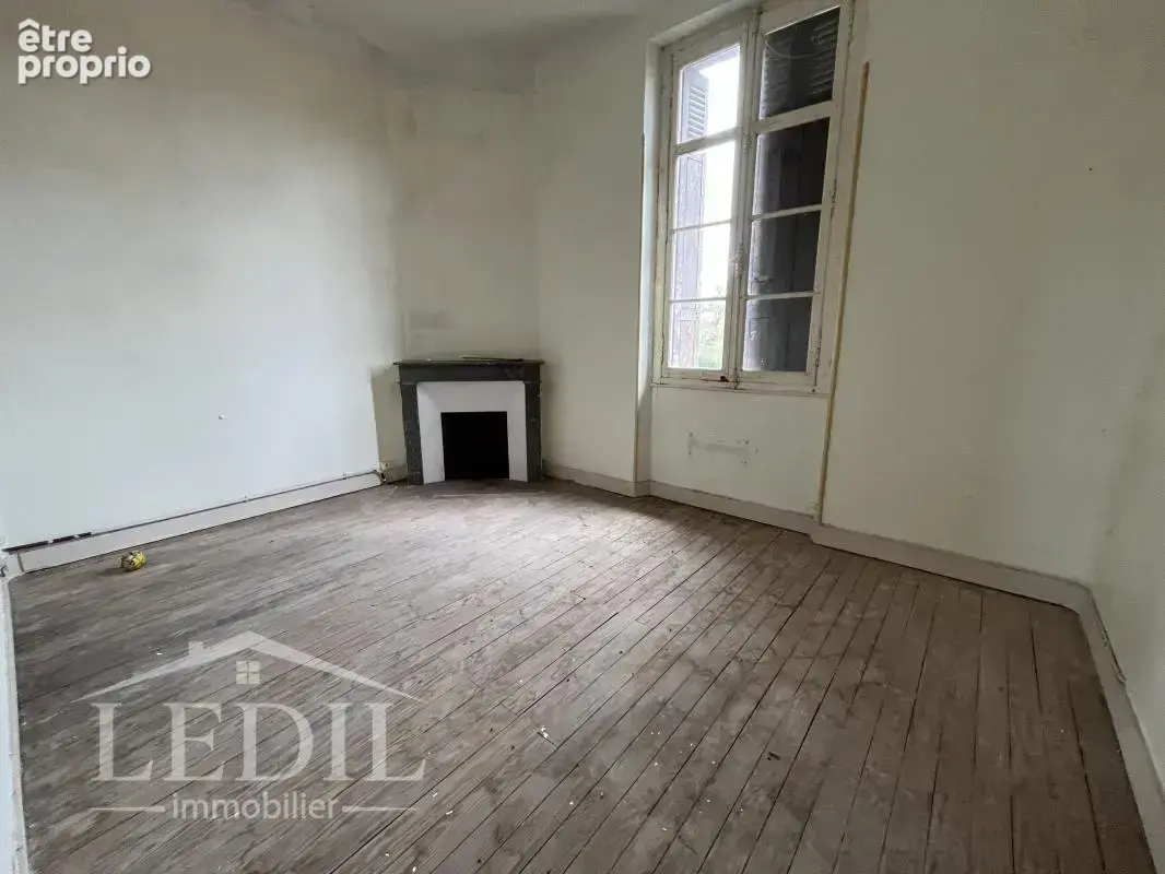 Ancienne gare à restaurer avec extérieur - photo 10