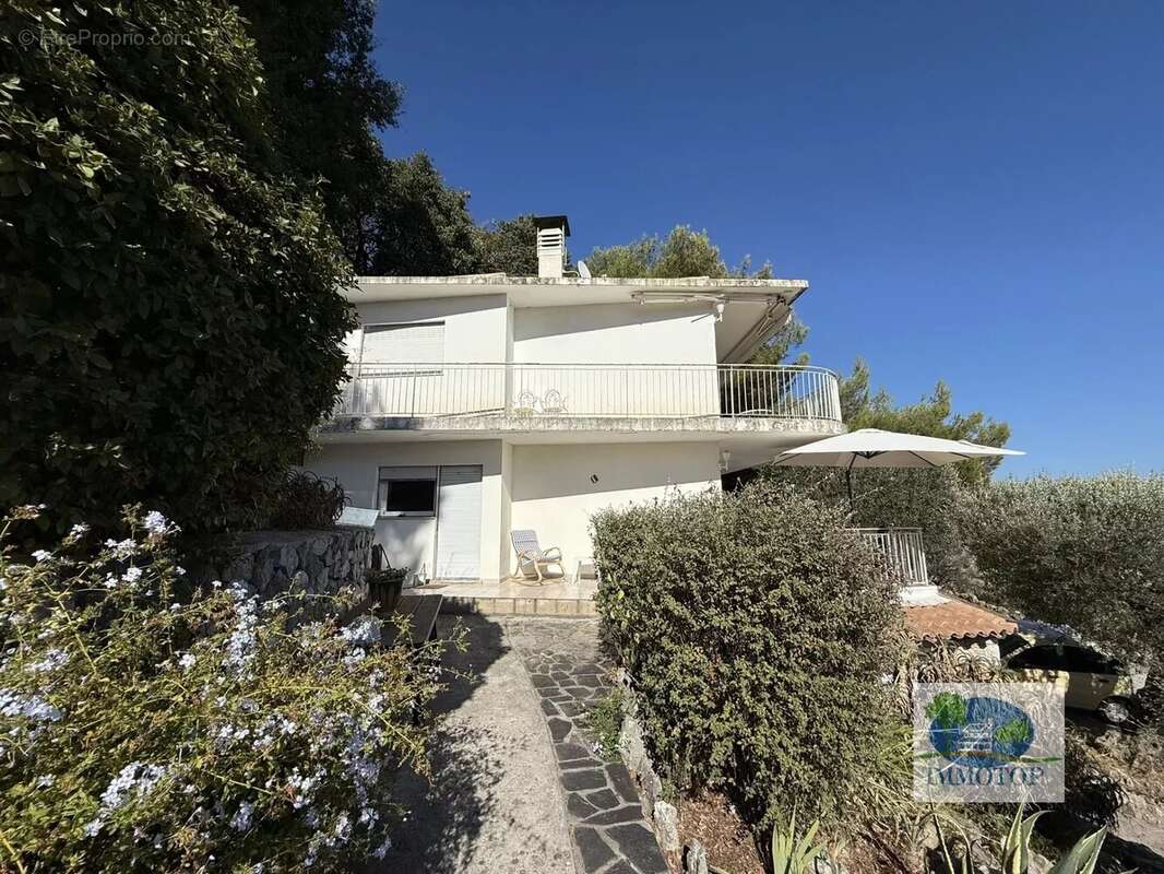Maison à ROQUEBRUNE-CAP-MARTIN