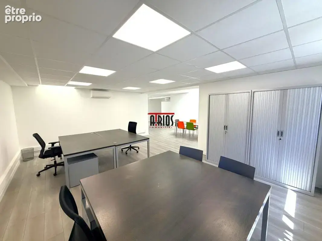 Bureaux 170 m² + terrasse 10 m² - photo 14