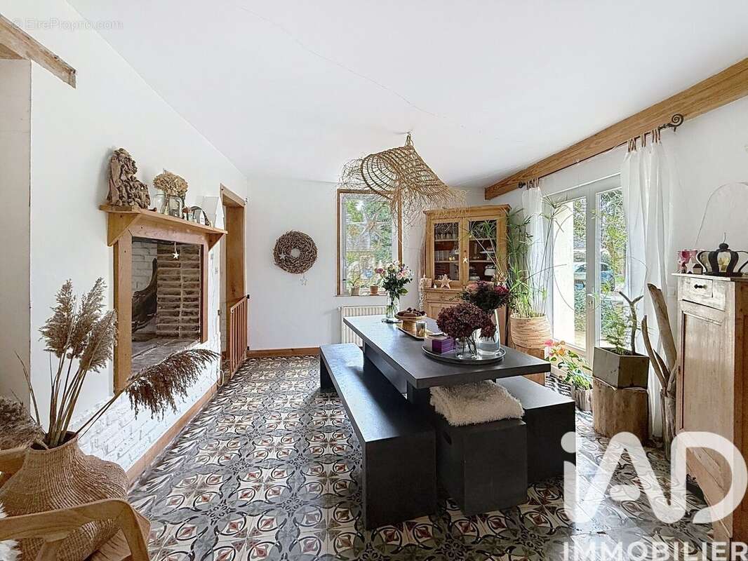 Maison 225 m² à Bourg-Achard  - photo 6