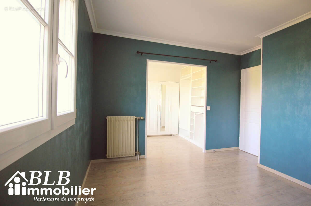 Appartement à MONTIGNY-LE-BRETONNEUX