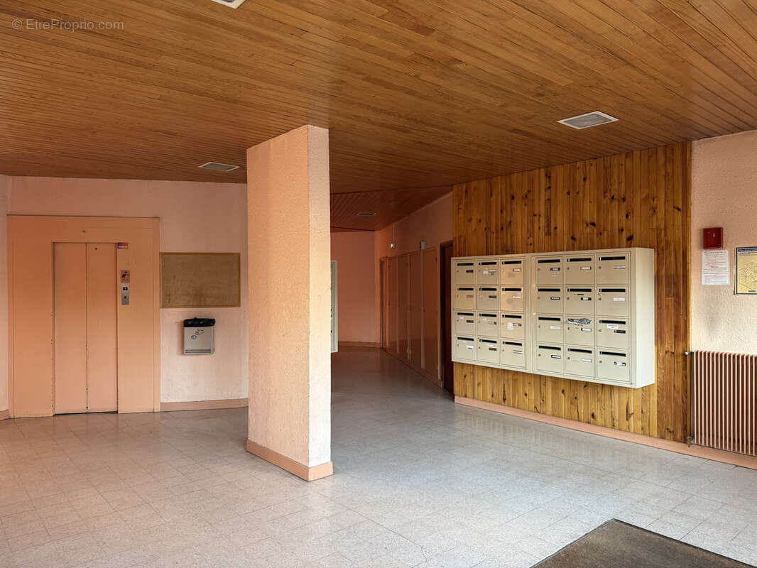 Appartement à SAINT-ANDRE-LES-VERGERS