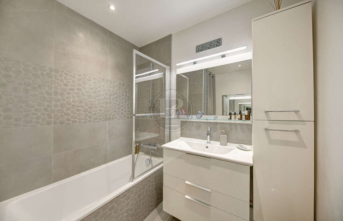 Appartement à MAREIL-MARLY