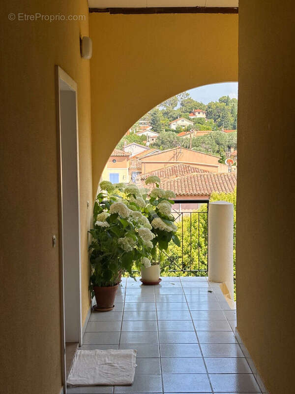 Appartement à LE CANNET