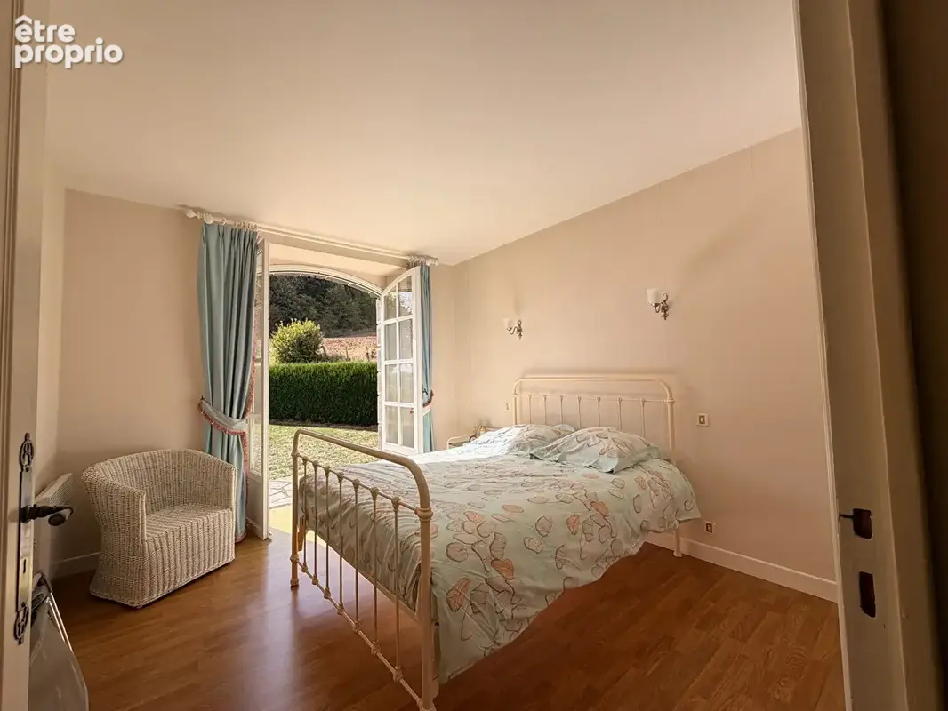 Maison 9 pièces 179 m² à vendre à Pierrefort (15230) - photo 6
